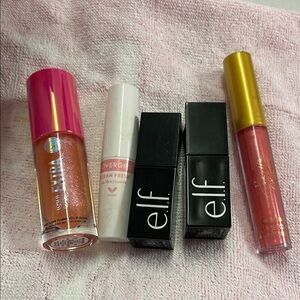 Bundle of lipglosses